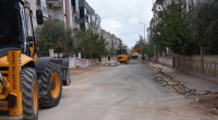 Kepez’de yollarla birlikte kaldırımlar da yenileniyor