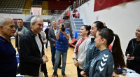 Kepez’in sultanlarından gururlandıran galibiyet