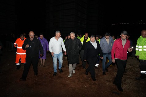 Gece Yarısı Gelen Felaket: Kepez’de Hortumun İzleri Siliniyor