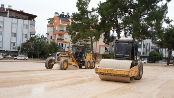 Kepez’den Aydoğmuş pazar yeri sorununa kalıcı çözüm 